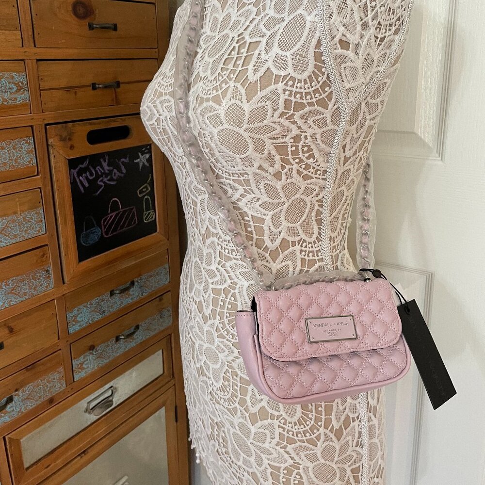 Kendall & Kylie SM Quilted Crossbody Bag In Rose Blush Pink - Chain Strap - NWT - Picture 2 of 9